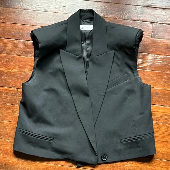 Zara Cropped Sleeveless Blazer Vest - Picture 5 of 9